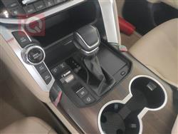 تۆیۆتا لاند کروزەر